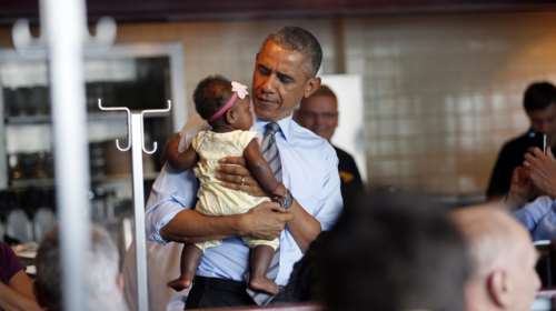 Ο Ομπάμα και τα παιδιά σε ένα πανόραμα τρυφερότητας