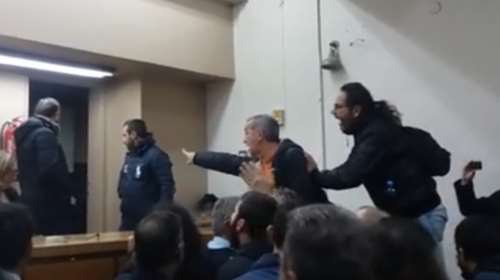 Ένταση στο Ειρηνοδικείο Θεσσαλονίκης για τους πλειστηριασμούς-βίντεο