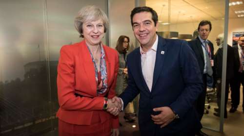 Ραντεβού Τσίπρα - Μέι το μεσημέρι στις Βρυξέλλες