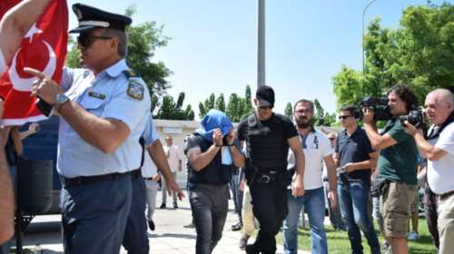 Κραυγή αγωνίας από τους 8: «Εάν μας στείλετε στην Τουρκία θα μας σκοτώσουν»