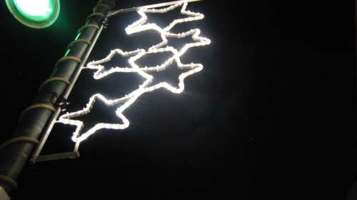 Ηλεία:Τον σκότωσε ανυψωτικό ενώ στόλιζε κολώνες για τα Χριστούγεννα