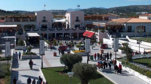 Απειλή  για βόμβα σε μεγάλο εμπορικό κέντρο στα Σπάτα