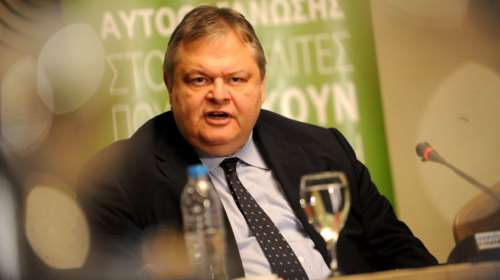 Βενιζέλος: Ο Τσίπρας προσπαθεί να διασωθεί χωρίς ταπεινωτική ήττα