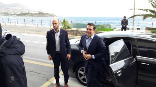 Tσίπρας: Ανοησίες ότι κάνω προεκλογική περιοδεία στην Κρήτη