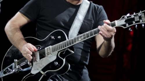 Έλληνας τραγουδιστής αποκαλύπτει: Έχω κάνει 8 χρόνια ψυχανάλυση