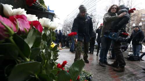 Τα πρόσωπα της τραγωδίας: Η &quot;Δρ Λίζα&quot;, η χορωδία και ο έμπειρος πιλότος