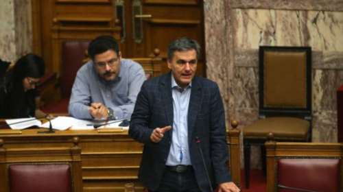 Οι επενδύσεις Τσακαλώτου σε αμοιβαία και μετοχές της Αυγής