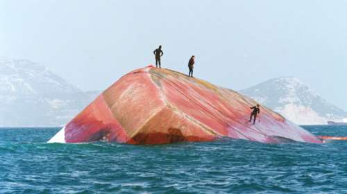 «Δύστος»: To ναυάγιο που συγκλόνισε το πανελλήνιο-Σαν σήμερα το 1996