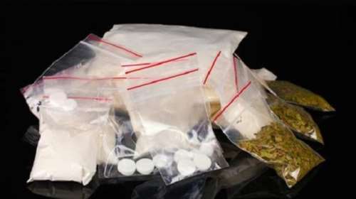 Βρέθηκαν ναρκωτικά σχεδόν κάθε είδους σε οικία 31χρονου