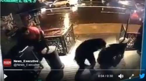 Κόσμος προσπαθεί να κρυφτεί από τον μακελάρη νέο συγκλονιστικό βίντεο