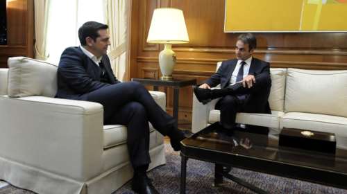 Μαξίμου: Παίγνια συναίνεσης για Κυπριακό και ελληνοτουρκικά