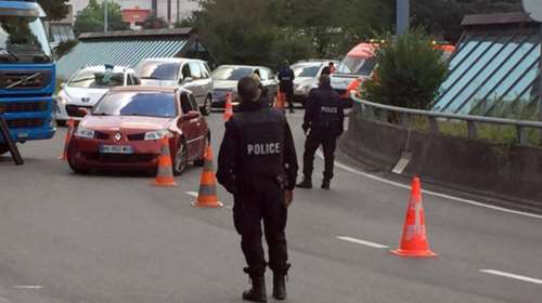 Ελβετία: Ανδρας πυροβόλησε δύο αστυνομικούς και εξαφανίστηκε