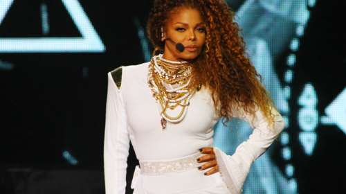 Mαμά στα 50 της παρά τις αντιδράσεις έγινε η Τζάνετ Τζάκσον