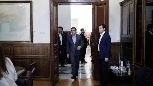 8 στους 10 Θεσσαλονικείς θεωρούν άχρηστο το πρωθυπουργικό γραφείο στην πόλη