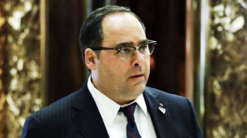 Ο ομογενής Τζορτζ Τζιτζίκος,  αναπληρωτής βοηθός του Τραμπ στον Λευκό Οίκο