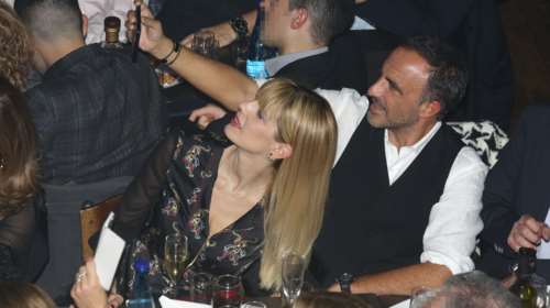 Νίκος Αλιάγας: Σπάνια έξοδος στην Αθήνα με τη γυναίκα της ζωής του