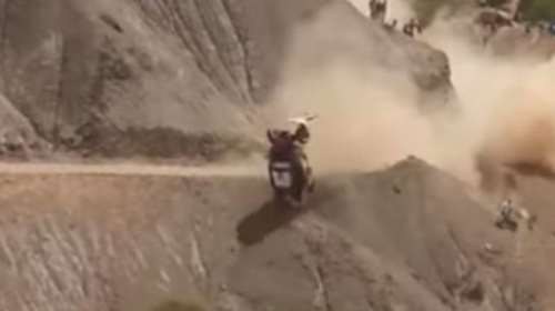 Σε γκρεμό έπεσε με το αυτοκίνητό του ο Κάρλος Σάινθ στο ράλι του Ντακάρ