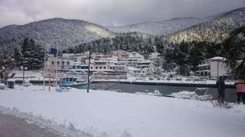 Επιμένει ο παγετός, έντονα προβλήματα σε Σποράδες και Εύβοια