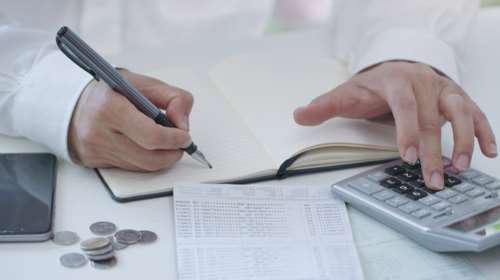 Τρίμηνη και...βλέπουμε η παράταση για τις δηλώσεις πόθεν έσχες