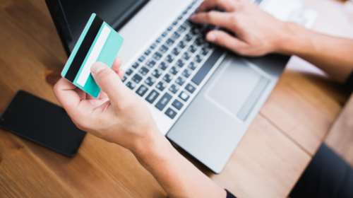 Τι θα ισχύσει με το αφορολόγητο και τους λογαριασμούς ΔΕΚΟ