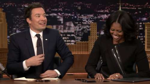 Η Μισέλ ευχαρίστησε δημοσίως τον Μπαράκ επειδή δεν είναι... πάπια video