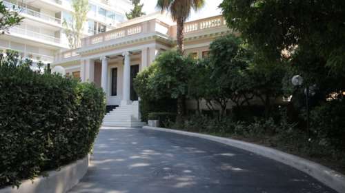 Aπάντηση Μαξίμου σε Σόιμπλε: Υπάρχει διέξοδος και χωρίς το ΔΝΤ