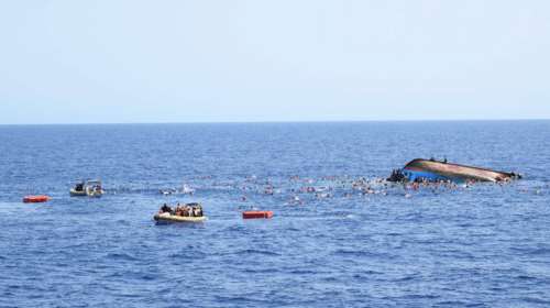 Οκτώ νεκροί σε ναυάγιο με 107 μετανάστες βόρεια της Λιβύης
