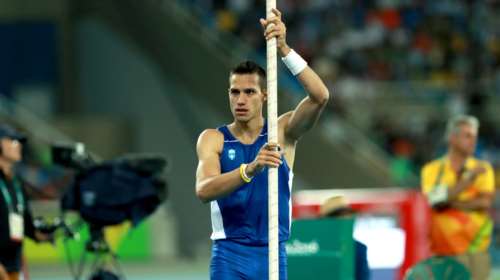 «Απογειώθηκε» ο Κώστας Φιλιππίδης σε μίτινγκ στην Ορλεάνη