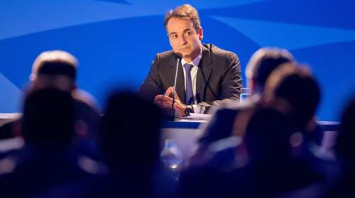 Έκπληξη: Ο γιος του Παπαντωνίου στο «φυτώριο» στελεχών του Κυριάκου