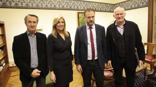 Πρώτη συνάντηση «κορυφής» Γεννηματά, Παπανδρέου, Θεοχαρόπουλου