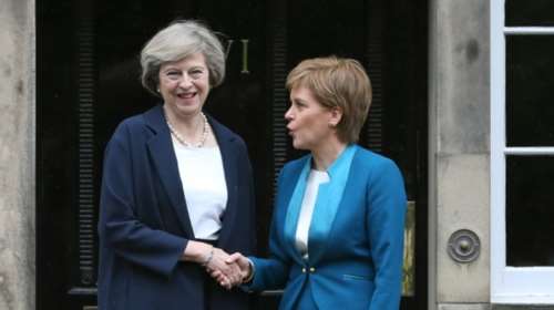 Παγκόσμιες αναταράξεις από το &quot;σκληρό Exit&quot; της Βρετανίας