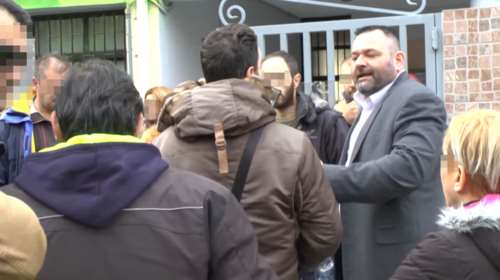 Νέα διαμαρτυρία γονέων στο Πέραμα για τα προσφυγόπουλα