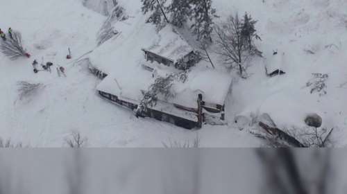 Ιταλία: Χιονοστιβάδα καταπλάκωσε ξενοδοχείο, φόβοι για 30 νεκρούς