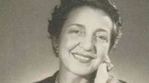 Δόρα Στράτου, η γυναίκα που διέσωσε τους ελληνικούς παραδοσιακούς χορούς