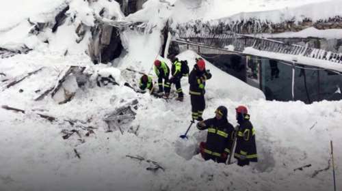 Eνα παιδί στους έξι επιζώντες του ξενοδοχείου στην Πεσκάρα