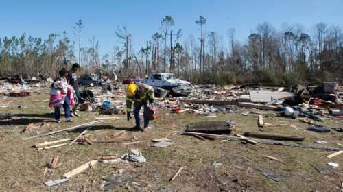 Φονικός ανεμοστρόβιλος ισοπέδωσε σπίτια στην Τζόρτζια