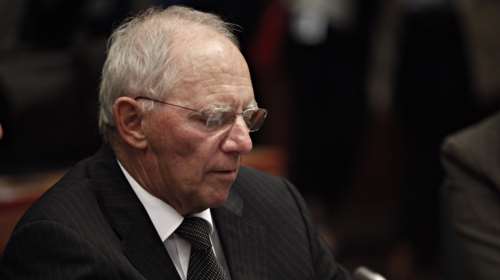 Σόιμπλε: Η Μέι να μην κάνει τη Βρετανία φορολογικό παράδεισο