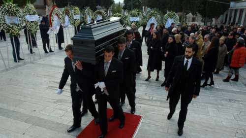 Το τελευταίο αντίο στον μεγάλο σκηνοθέτη  Σπύρο Ευαγγελάτο