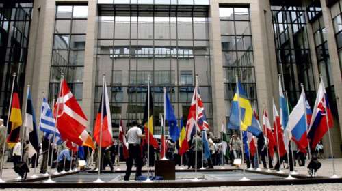 Κομισιόν για Ελλάδα: Κανένας λόγος για κινδυνολογία