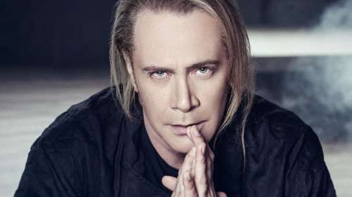 Ο Στέφανος Κορκολής «εφ&#39; όλης της ύλης» στο Half Note