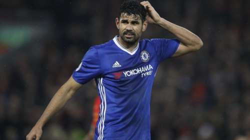 Δημιουργήθηκε ένα &quot;καυτό&quot; ερώτημα: Φορά ο Κόστα στριγκάκι;