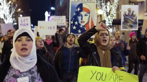 Δικαστής στο Σιάτλ μπλοκάρει τον περιορισμό στη μετανάστευση