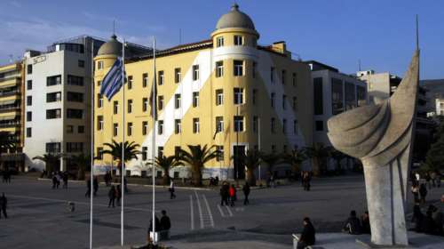 Φοιτήτρια καταγγέλλει ότι την έδειρε καθηγητής μέσα στο Πανεπιστήμιο