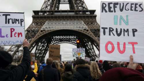Χιλιάδες στους δρόμους σε ΗΠΑ και Ευρώπη κατά του Τραμπ [ΕΙΚΟΝΕΣ]
