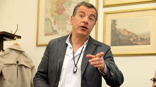 Θεοδωράκης: Ο Μουζάλας τσακώνεται με την ΑΝΤΑΡΣΥΑ στο Ελληνικό