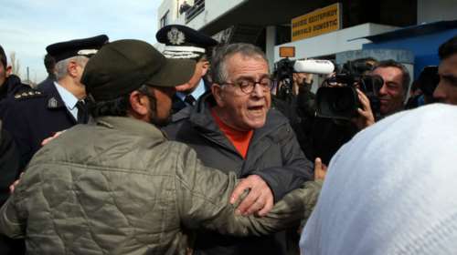 Πυρ ομαδόν από την αντιπολίτευση κατά του Μουζάλα