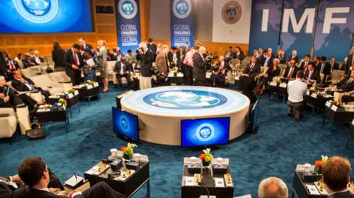 Οι εισηγήσεις του ΔΝΤ για αφορολόγητο, φόρους και ελαφρύνσεις