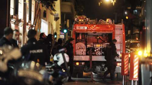 Επίθεση με γκαζάκια σε δικηγορικά γραφεία στην οδό Σόλωνος