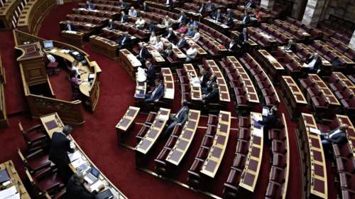 Μποναμάς για συνεργάτες βουλευτών κρυμμένος σε τροπολογία του ΣΥΡΙΖΑ