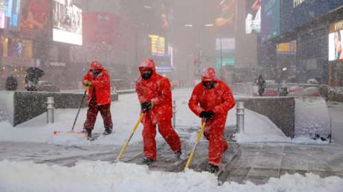 Χιονοθύελλα σαρώνει το βορειανατολικό τμήμα των ΗΠΑ